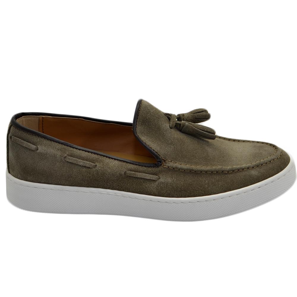 Mocassini uomo slip on classico sportivo in vera pelle camoscio beige cuciture intrecciato bon bon fondo bianco alto