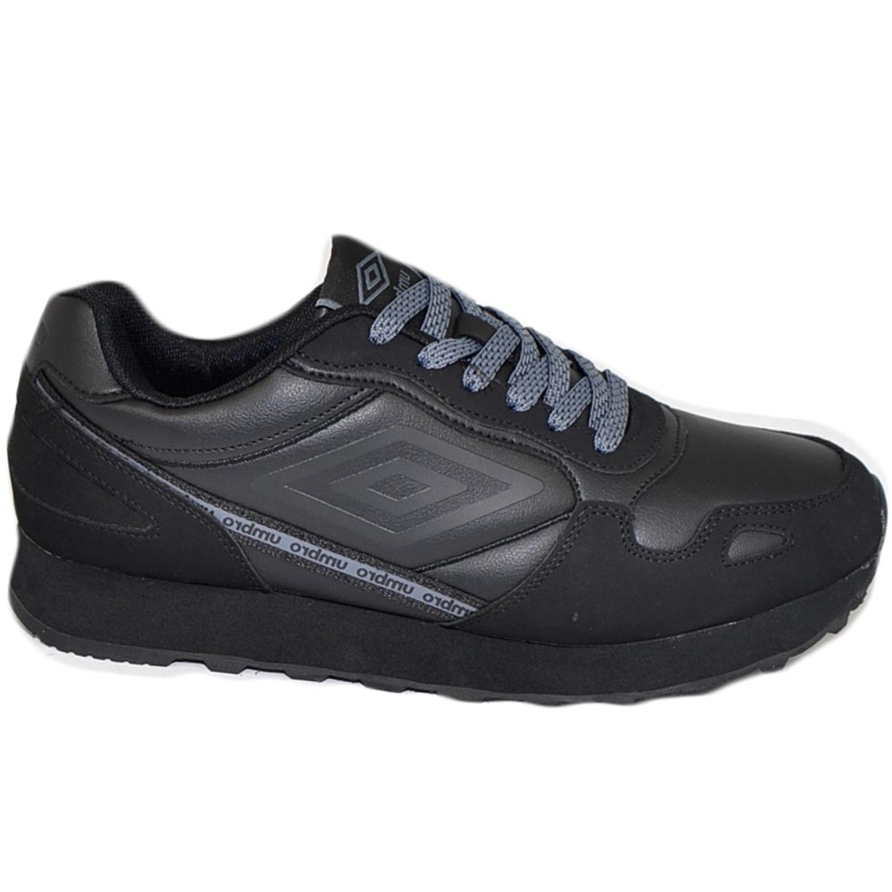 Sneakers uomo umbro linea score a pannelli con dettagli a contrasto nero tinta unita fondo running ergonomico comfort.