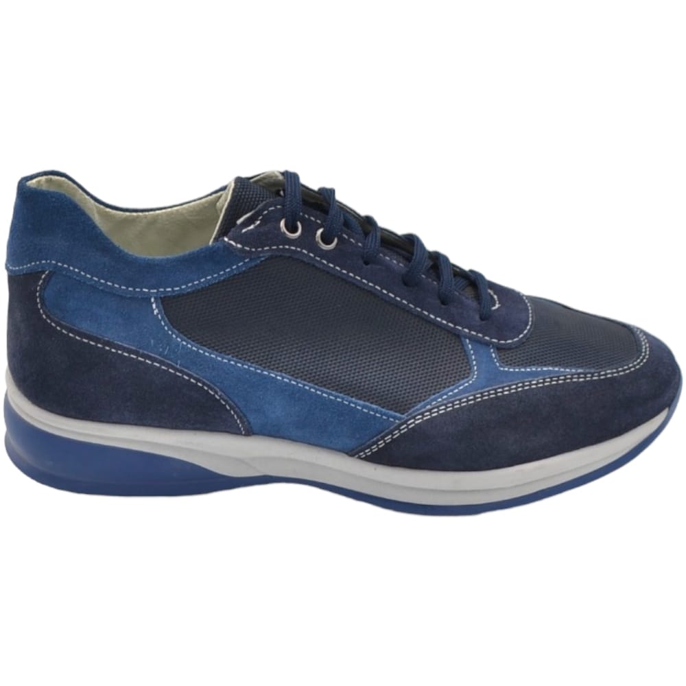 Sneakers blu in camoscio con gomma alta per uomo