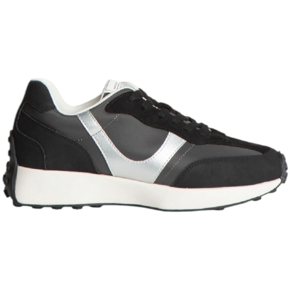 Sneakers bassa donna Corina M4530 in pelle e nabuk nero argento fondo alto zigrinato comode moda made in Spain.