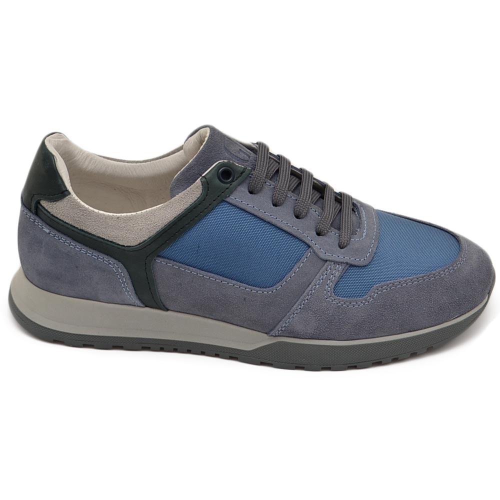 Scarpe uomo sneakers comfort passeggio sportive bicolore grigio e blu made in italy in camoscio gomma anatomica.