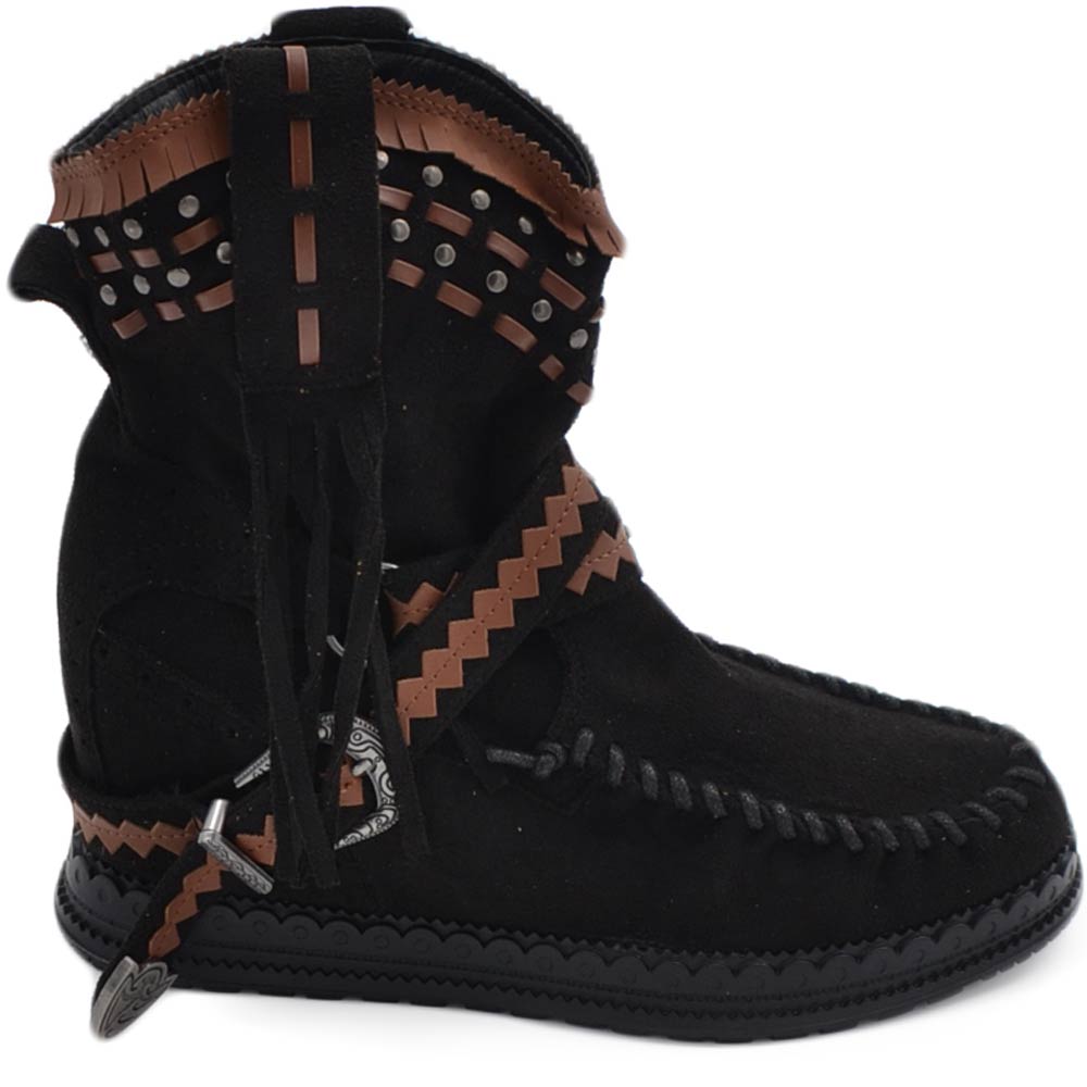 Stivaletto donna indianini nero scamosciati con frange zeppa interna 5 cm borchie cinturino altezza caviglia moda ibiza