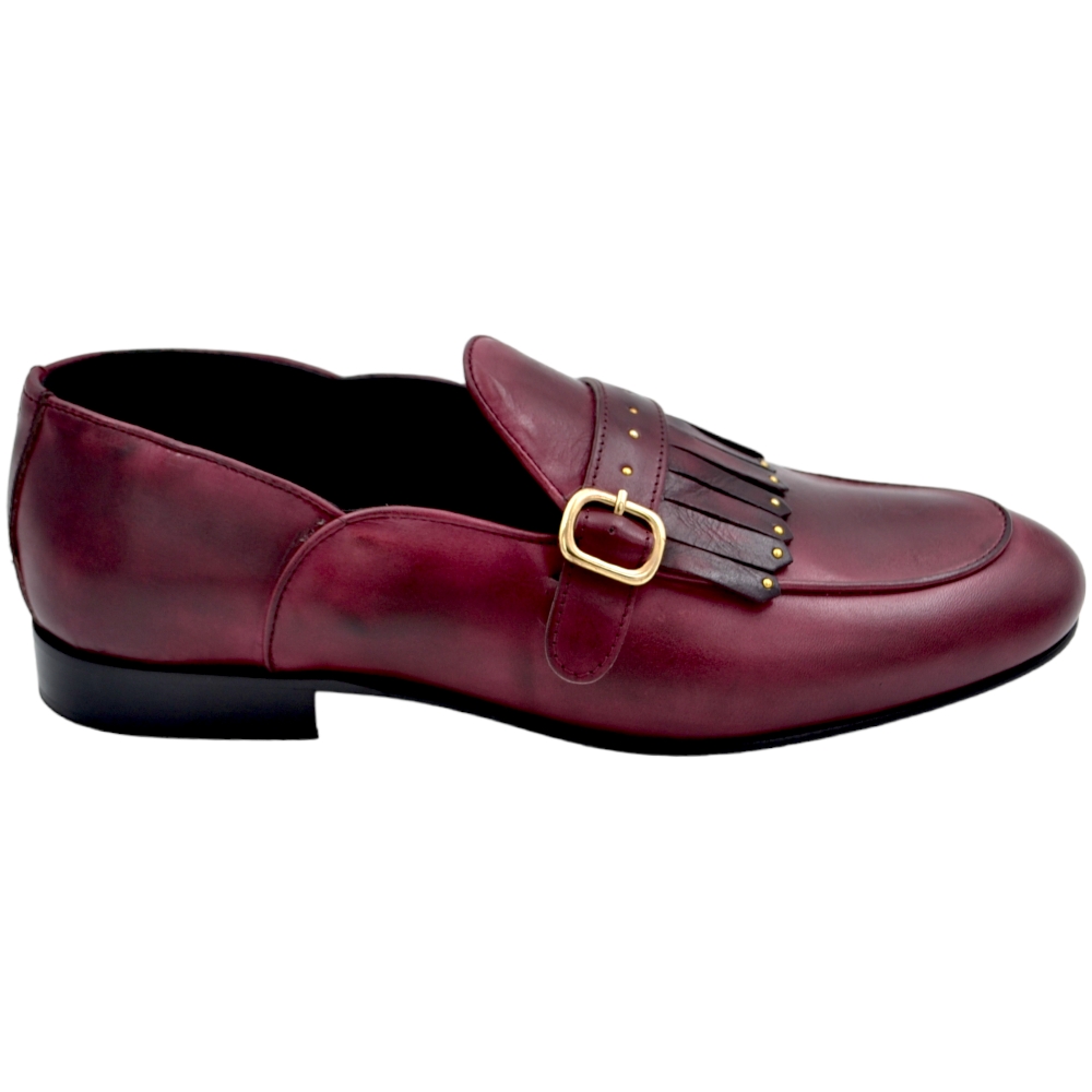 Scarpa mocassino uomo ls con fibbia borchie e frangia in vera pelle bordeaux spazzolato a mano fondo cuoio antiscivolo