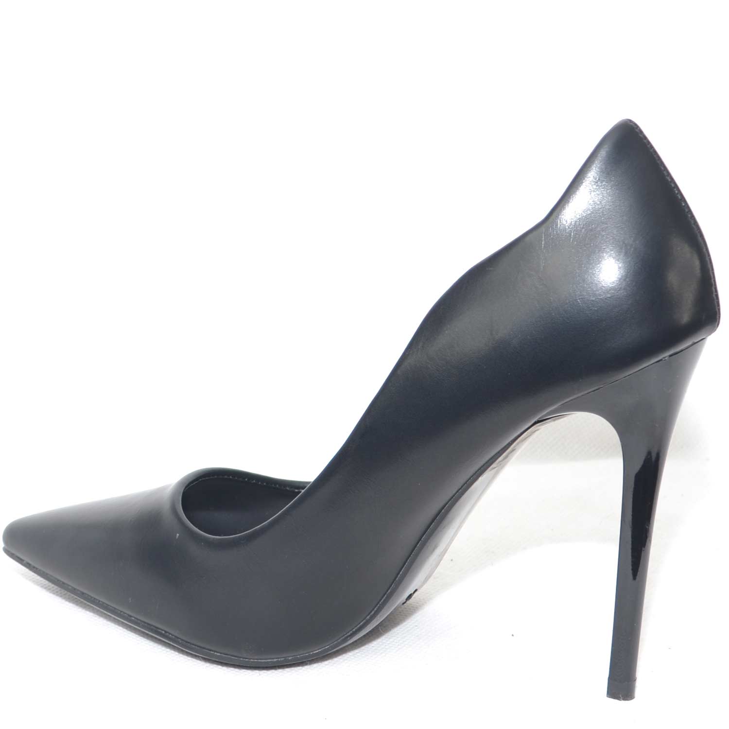 Scarpe donna decollete in vernice nero lucido con ondulatura laterale e  tacco a spillo elegante donna decollete Malu Shoes