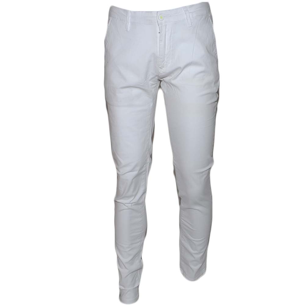 Pantaloni bianco cotone, Skinny Fit con tasca americana . Chiusura con bottone e cerniera..