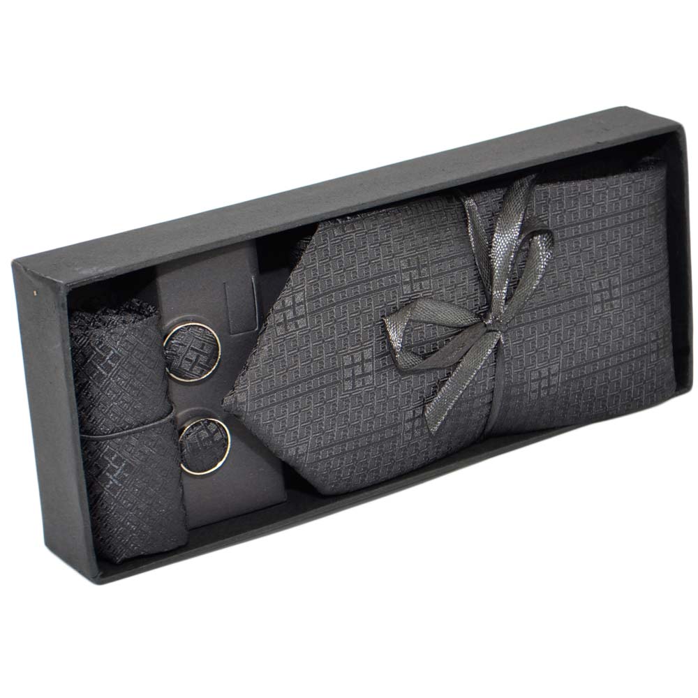 Set cravatta pochette e gemelli in cotone nero con dettagli tono su tono confezione regalo per professionisti.