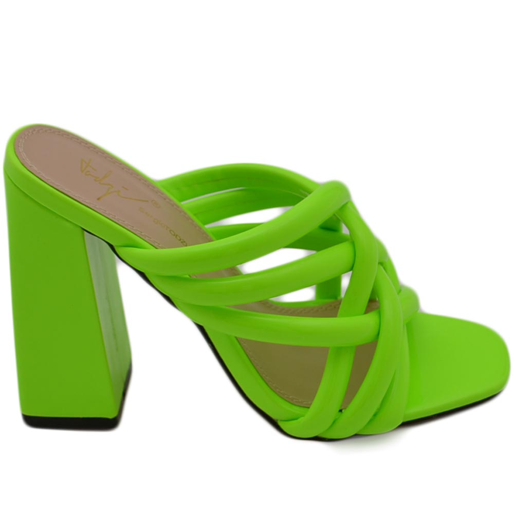 Sandali donna mules pantofoline sabot verde lime fluo intrecciato con tacco largo alto 10 moda tendenza.