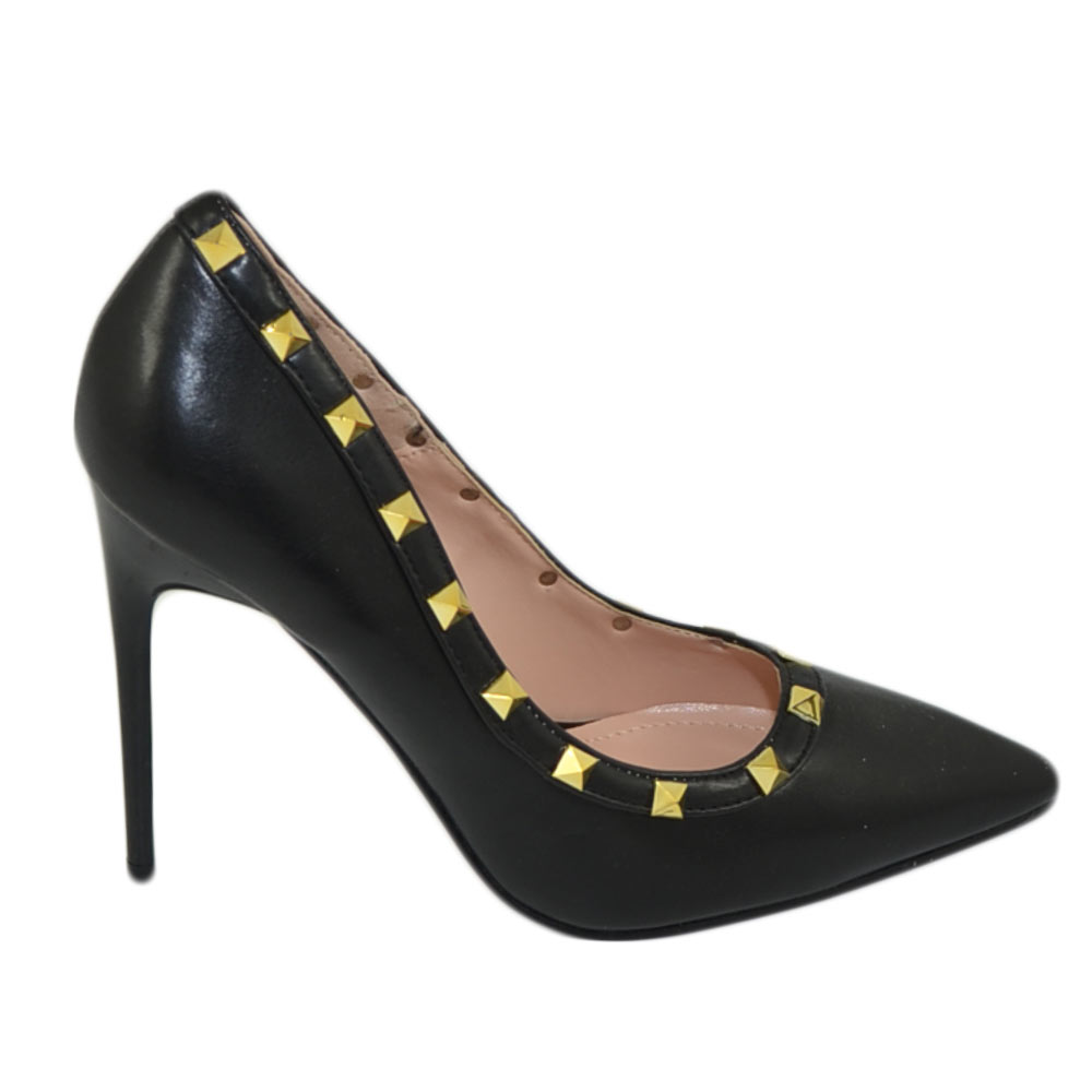 Scarpe donna decollete a punta elegante in pelle nero con bordo borchie dorate tacco a spillo 12 cm moda evento