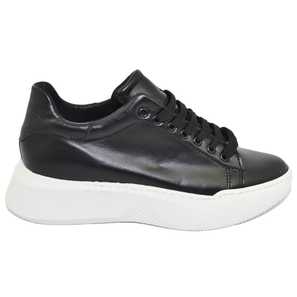 Sneakers uomo in vera pelle liscia di nappa nero fondo alto asimmetrico gels moda street made in italy ragazzo