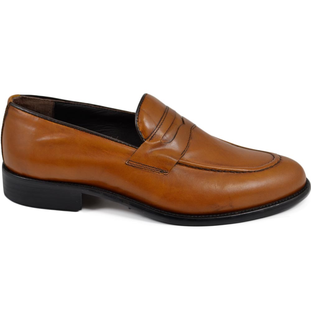 College uomo mocassino brandy quebracho vera pelle spazzolata a mano suola in vero cuoio handmade in italy businessman