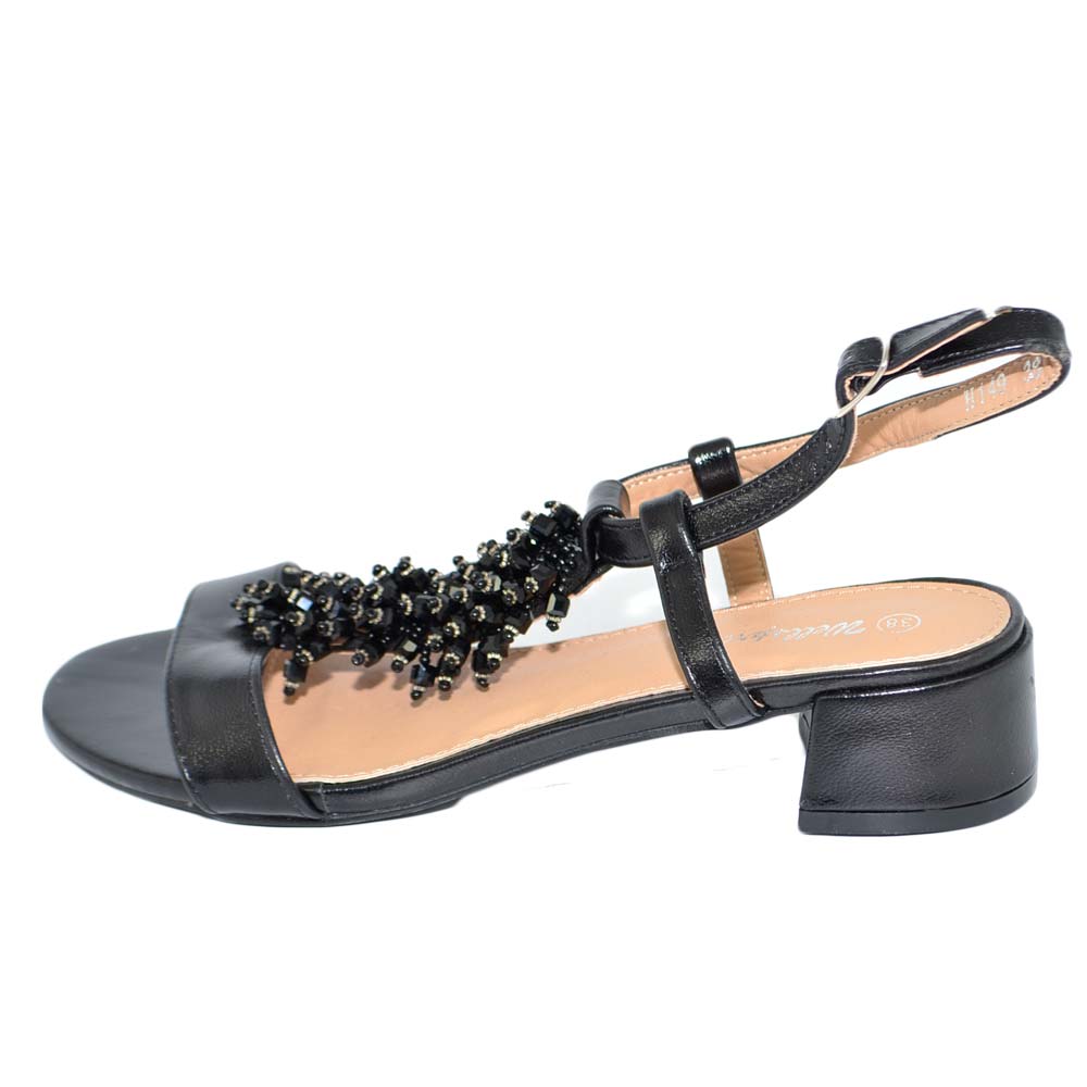 Sandalo basso donna nero con tacco basso fascette incrociate con  applicazioni perline anni 30 comodo elegante donna sandali gioiello Malu  Shoes | MaluShoes
