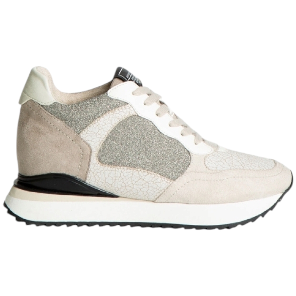 Sneakers bassa donna Corina M4550 in pelle e tessuto glitter beige e argento fondo alto zigrinato comode made in Spain.