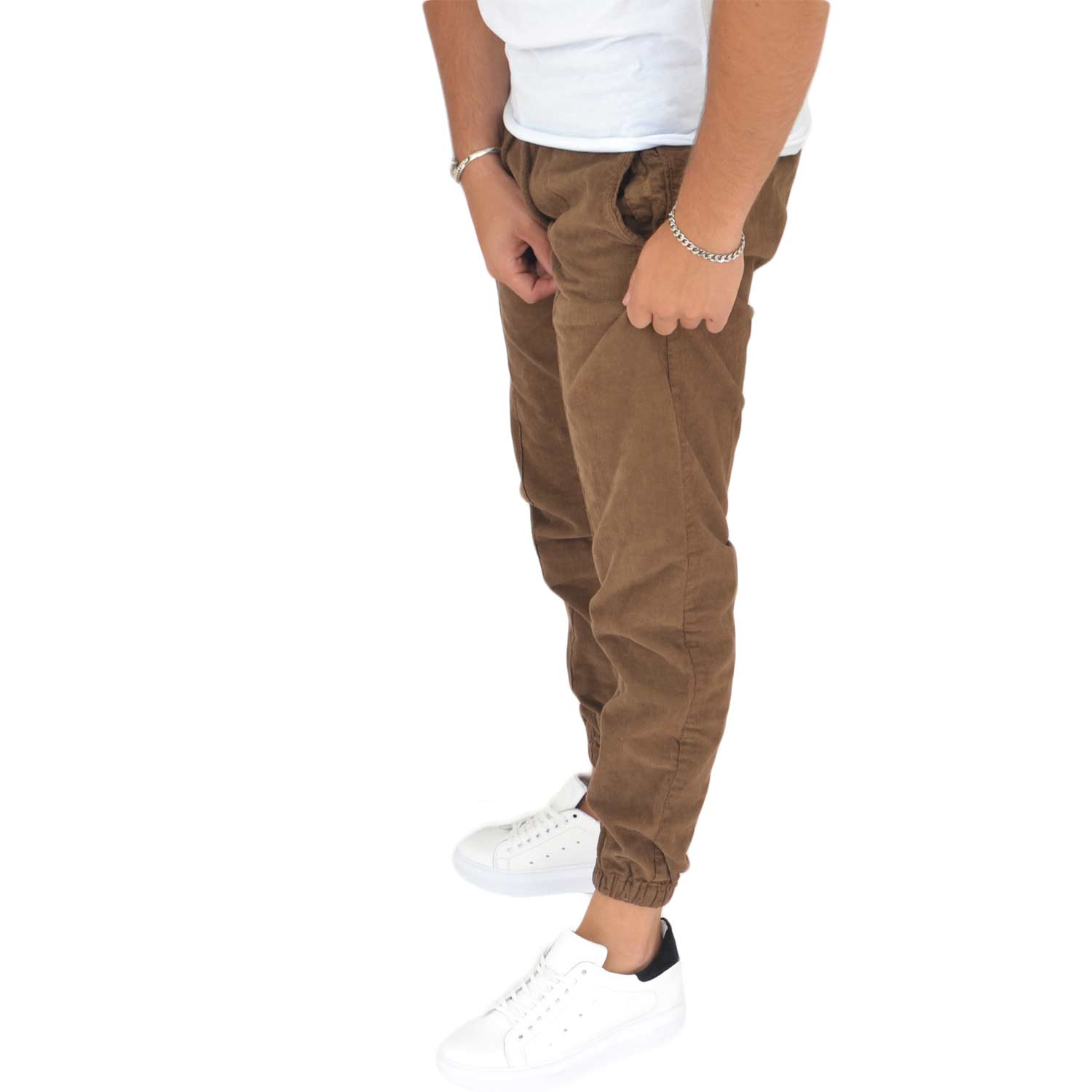 Pantaloni jogger neri uomo con bottone e tasche laterali con strappi e toppe  cavallo basso moda giovane uomo pantaloni Malu Shoes