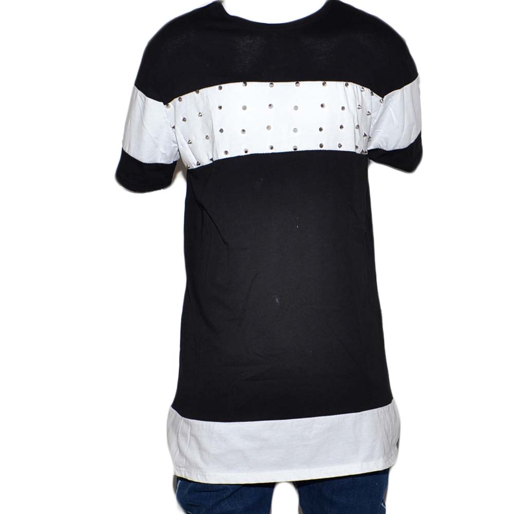 T-Shirt maglietta bicolore nero bianco made in italy collo rotondo borchie cucito artigianalmente moda estate.