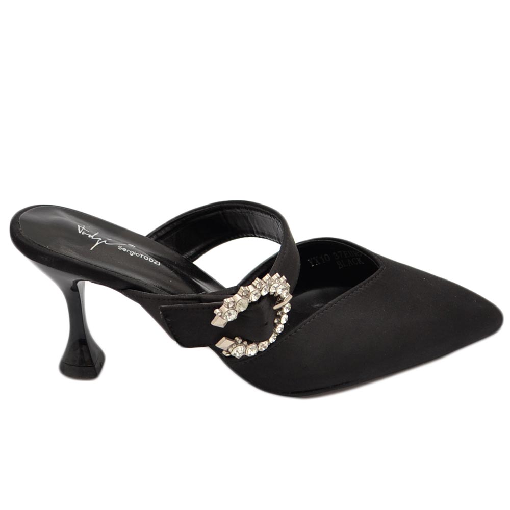 Decollete' donna tacco sottile 8 comfort nero in raso open toe con accessorio argento morbido moda glamour evento.