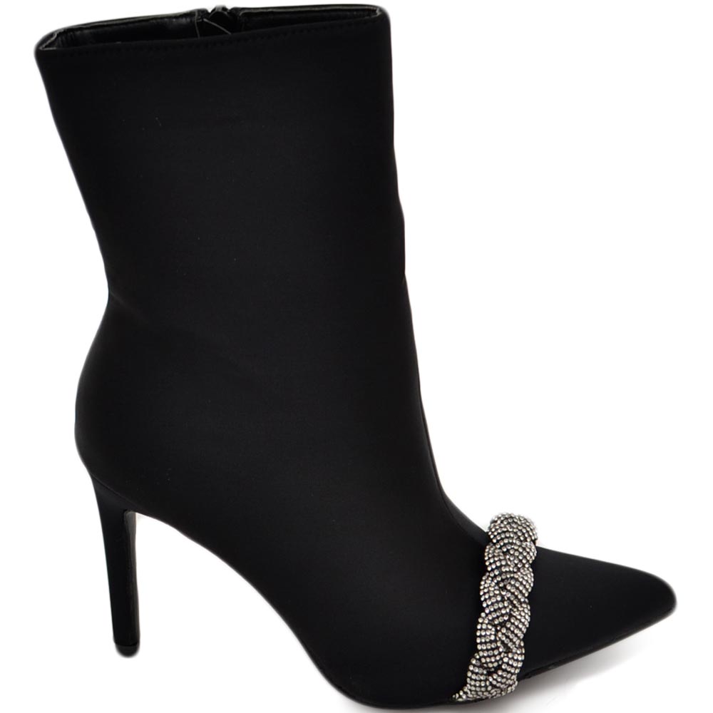 Tronchetto donna in raso nero con gioiello luminoso fascia in punta tacco a spillo 12 rigido sopra la caviglia 