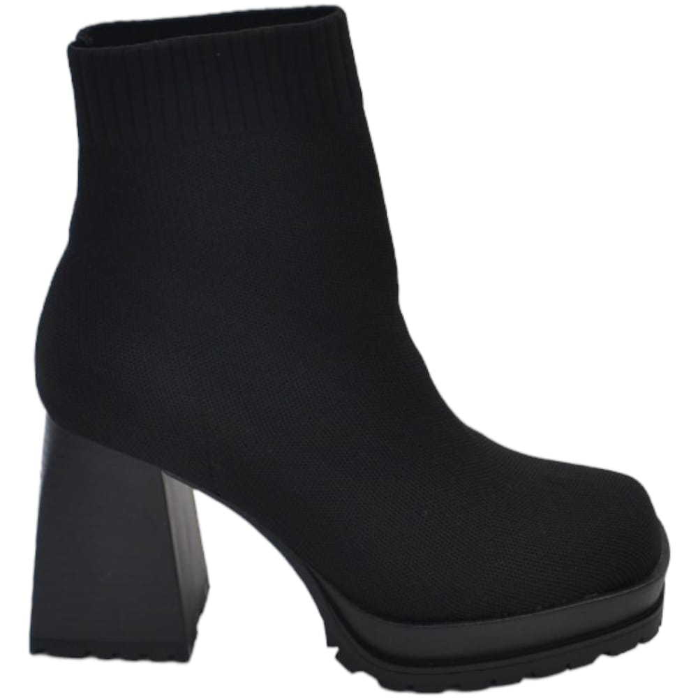 Tronchetto donna stivaletto camoscio nero punta quadrata tacco legno 8cm plateau 3cm zip alla caviglia effetto calzino .