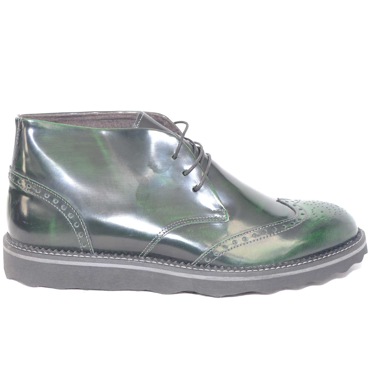 Polacchino scarpe uomo tomaia in vera pelle abrasivato verde spazzolato fondo micro antiscivolo vera gomma.