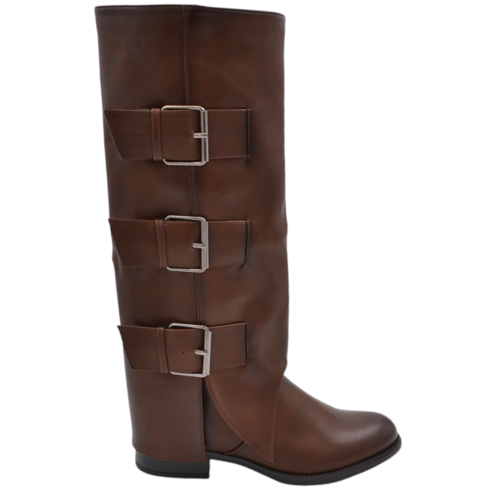 Stivali biker donna marrone basic con gomma e tacco 5 cm zip laterale e fibbie regolabili altezza al ginocchio.