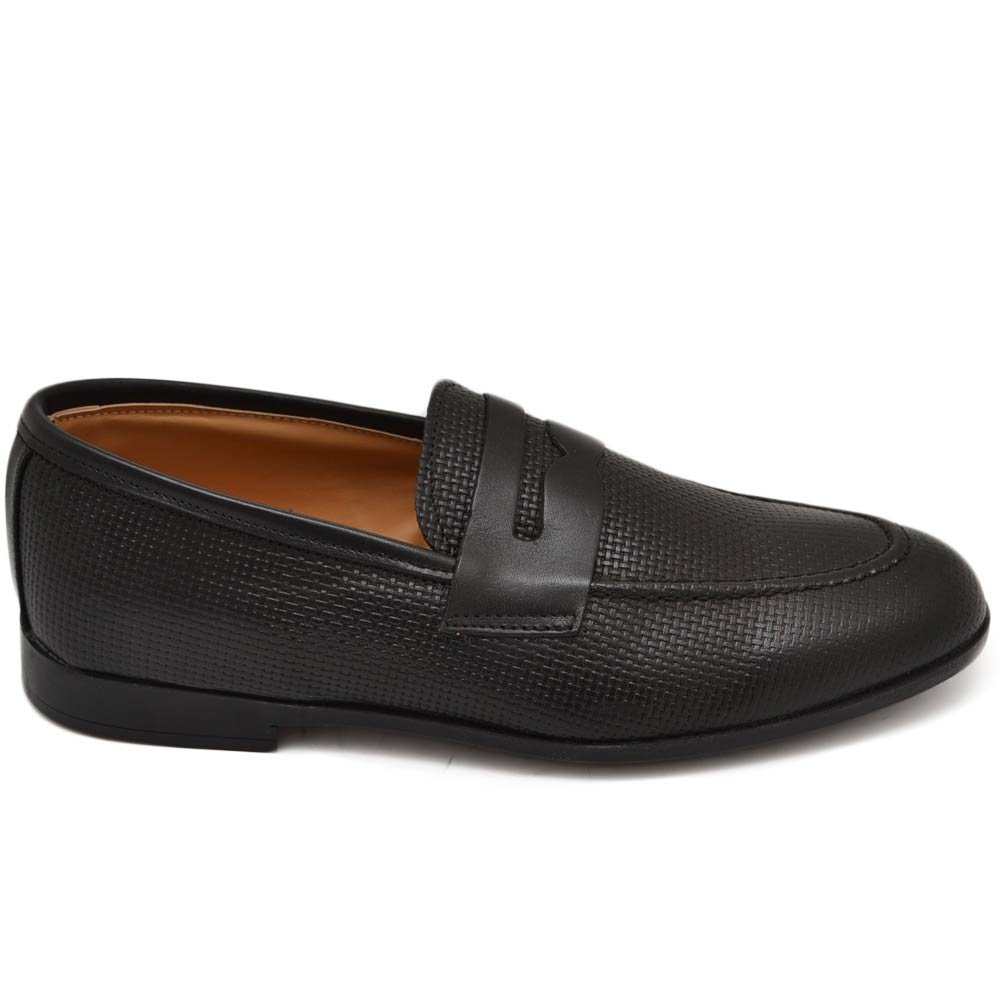 Scarpe uomo mocassino in vera pelle nappa spazzolata nera intreccio piccolo bendina suola in gomma pantofola elegante.